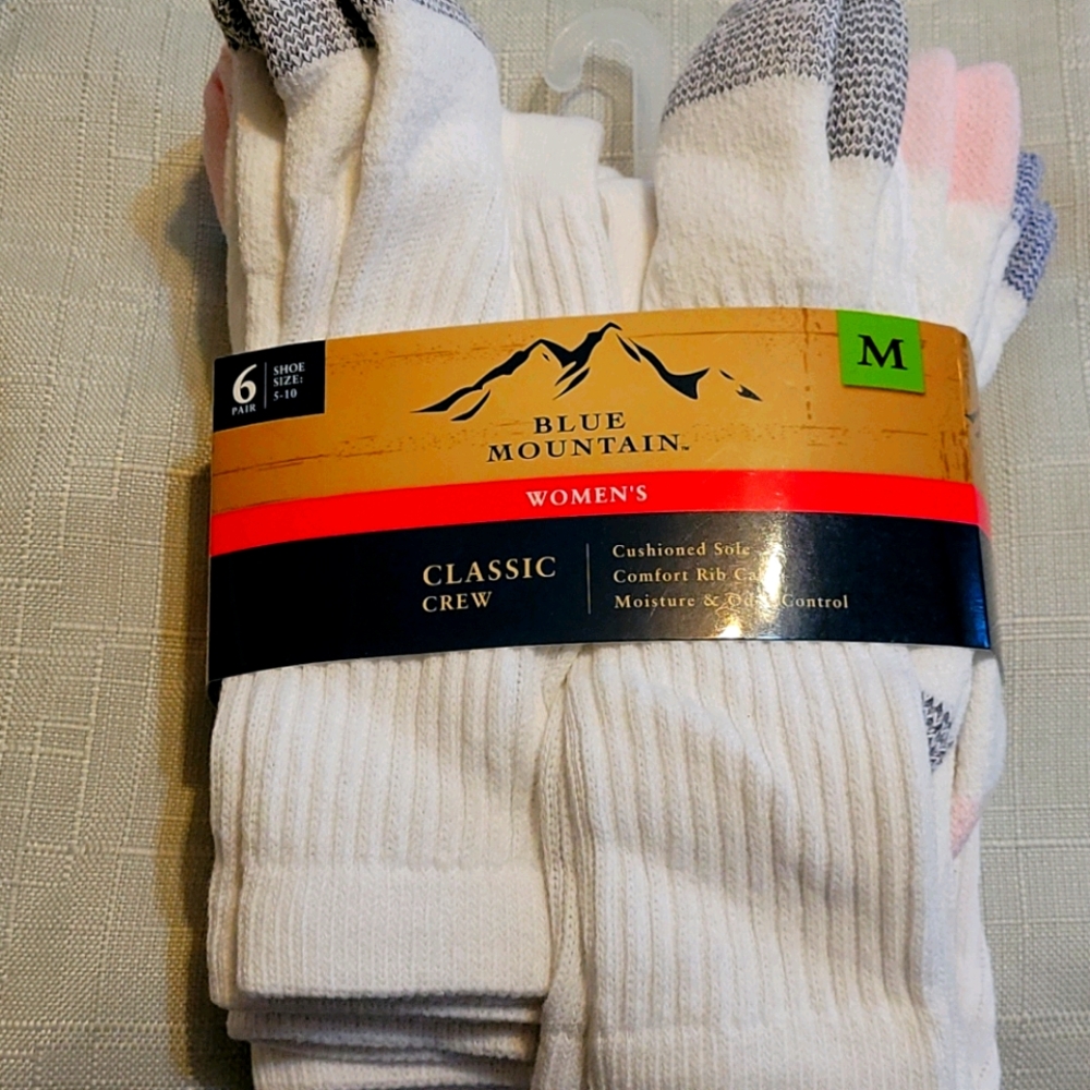 Blue Mountain 6 pk Classic Crew Socks